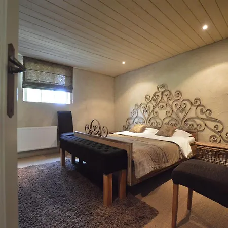 Retreat With Sauna *
